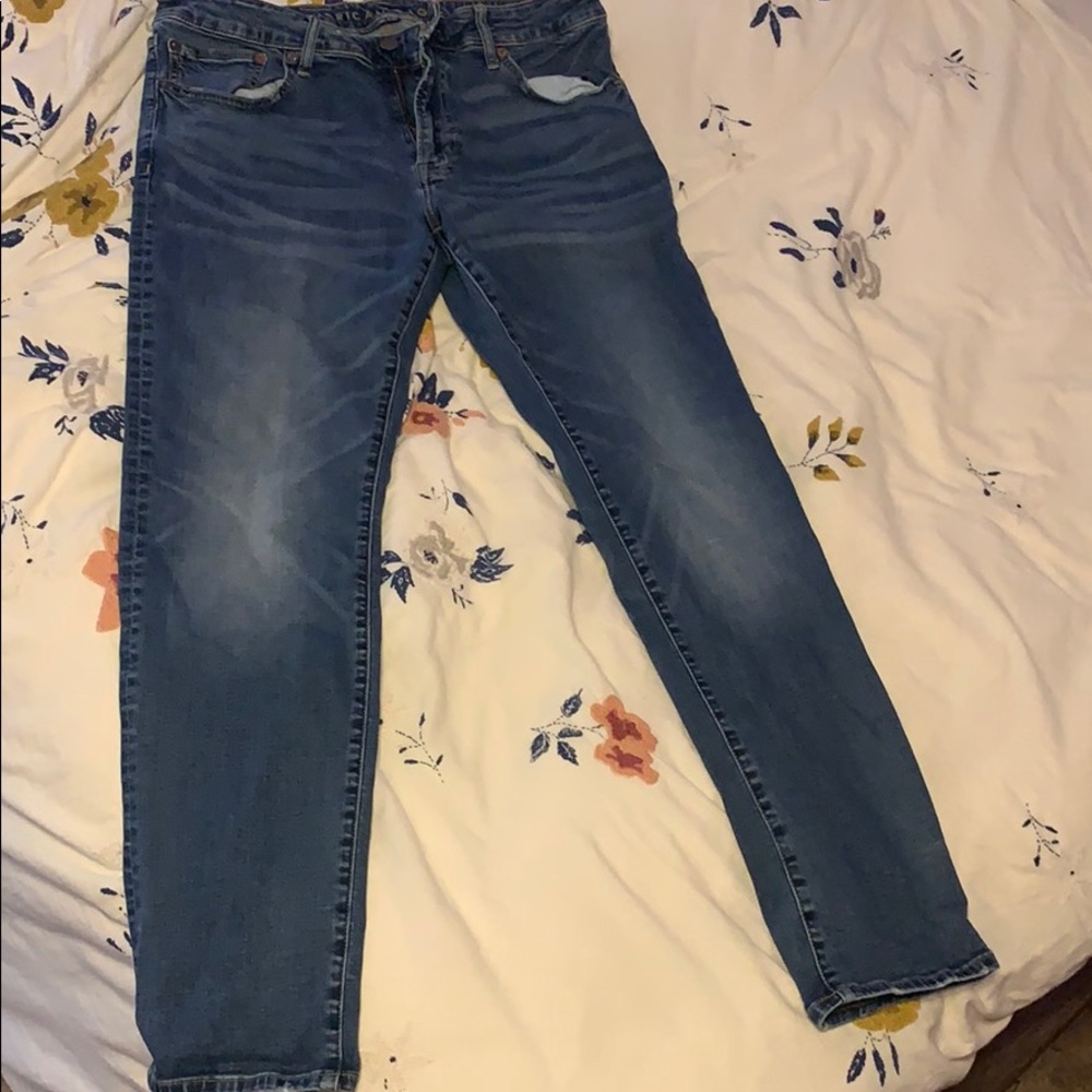 Men’s American Eagle Next Level Flex blue jeans